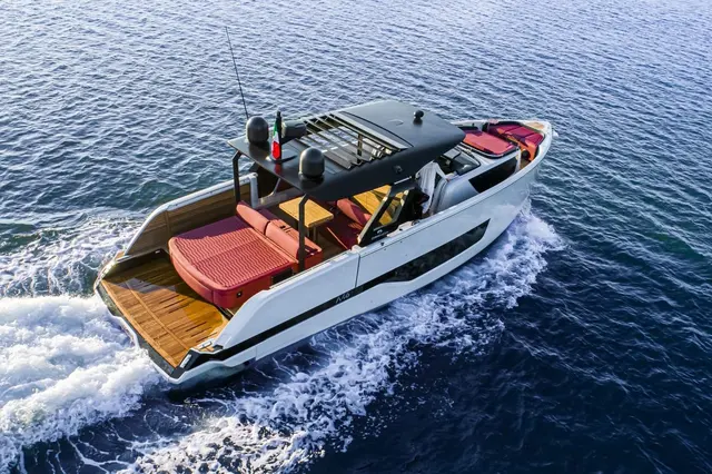 Cranchi A46 — Cannes Yachst hire, Cannes