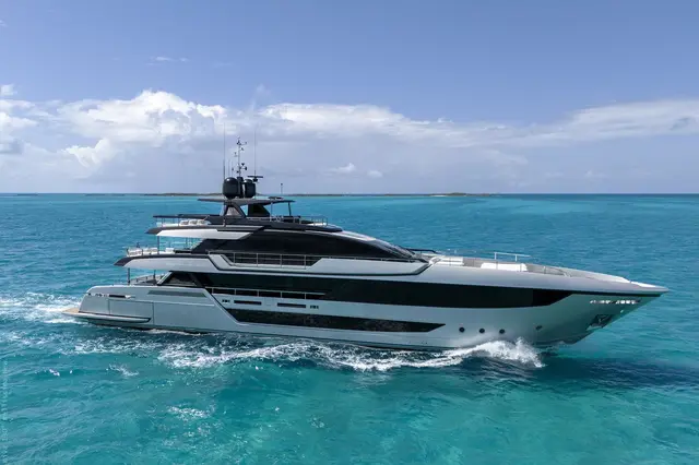 Riva 130 Bellissima — Cannes Yachst hire, Cannes